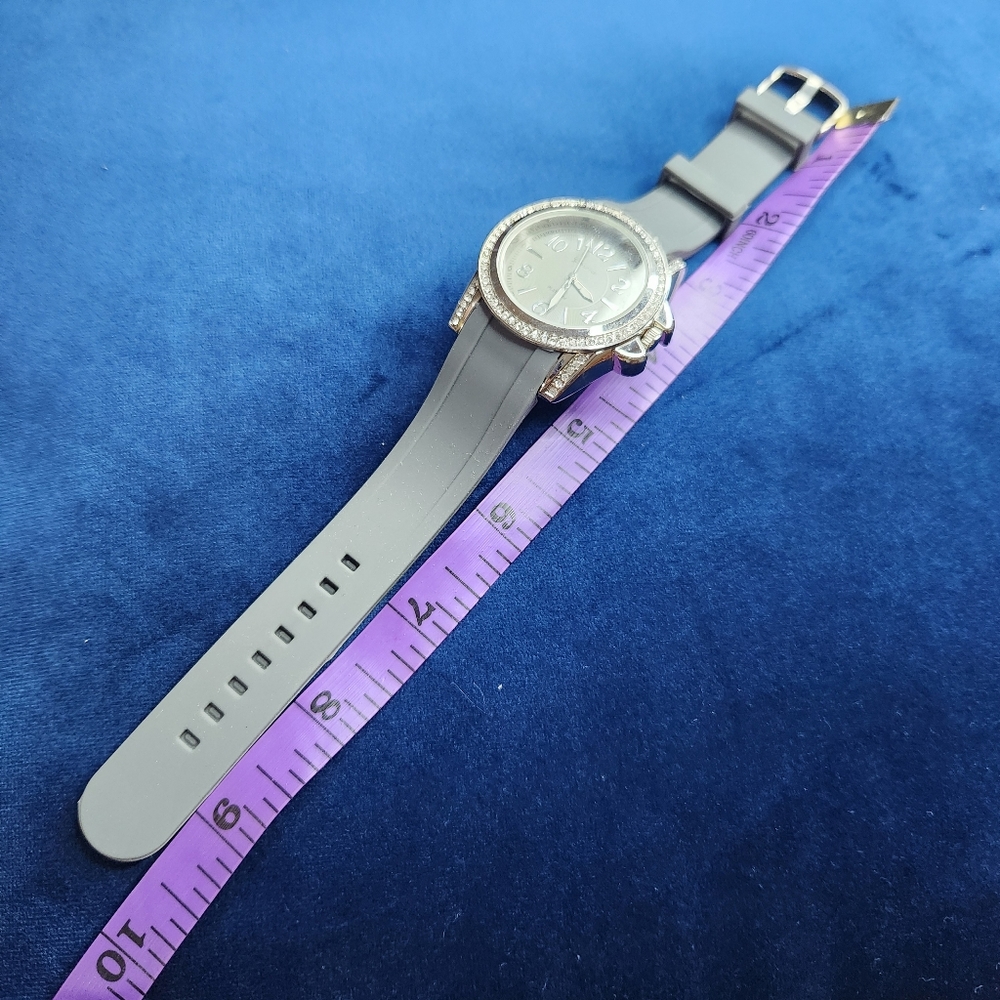 Geneva Y2K Rhinestone Gray Watch - Picture 4 of 4